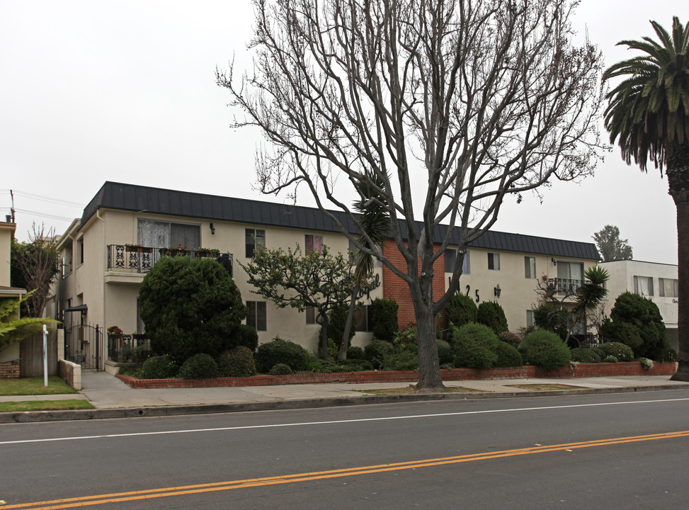 Regent Royal in Santa Monica, CA - Building Photo