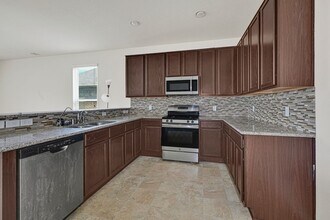 15706 Chestnut Branch Trail in Cypress, TX - Building Photo - Building Photo