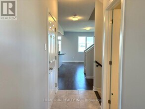 109 Tonic Cres in Ottawa, ON - Building Photo - Building Photo