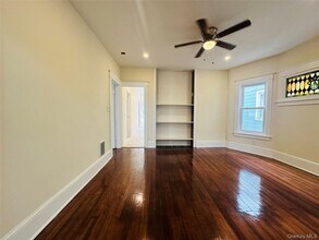 71 N Hamilton St in Poughkeepsie, NY - Building Photo - Building Photo