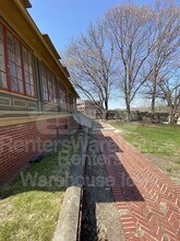 2500 Grand Ave in Des Moines, IA - Building Photo - Building Photo