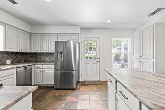 6211 Marquita Ave in Dallas, TX - Building Photo - Building Photo