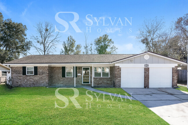 1060 Grove Park Dr S in Orange Park, FL - Building Photo - Building Photo