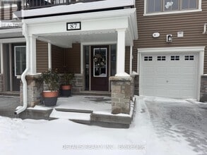 87 Ballinora Ln. in Ottawa, ON - Building Photo - Building Photo