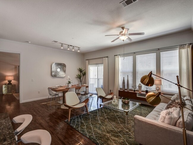 2477 FM 1488 in Conroe, TX - Foto de edificio - Building Photo