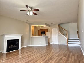 8272 Enclave Blvd in Fishers, IN - Building Photo - Building Photo