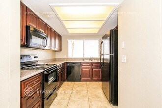 4917 W Crocus Dr in Glendale, AZ - Building Photo - Building Photo