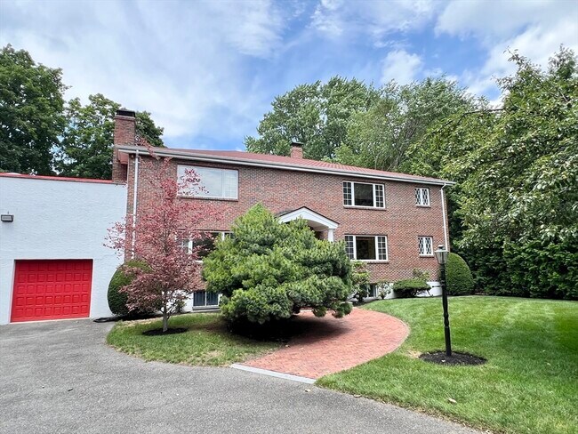 property at 177R Faneuil St