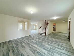1130 Americana Dr in Missouri City, TX - Building Photo - Building Photo