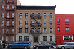 Roberia in Brooklyn, NY - Building Photo