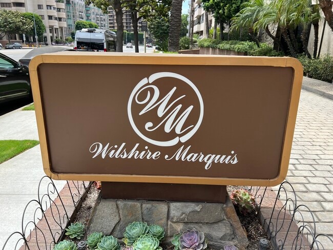 property at 10535 Wilshire Blvd