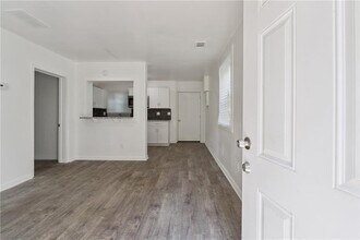 1098 Smith St SW in Atlanta, GA - Building Photo - Building Photo