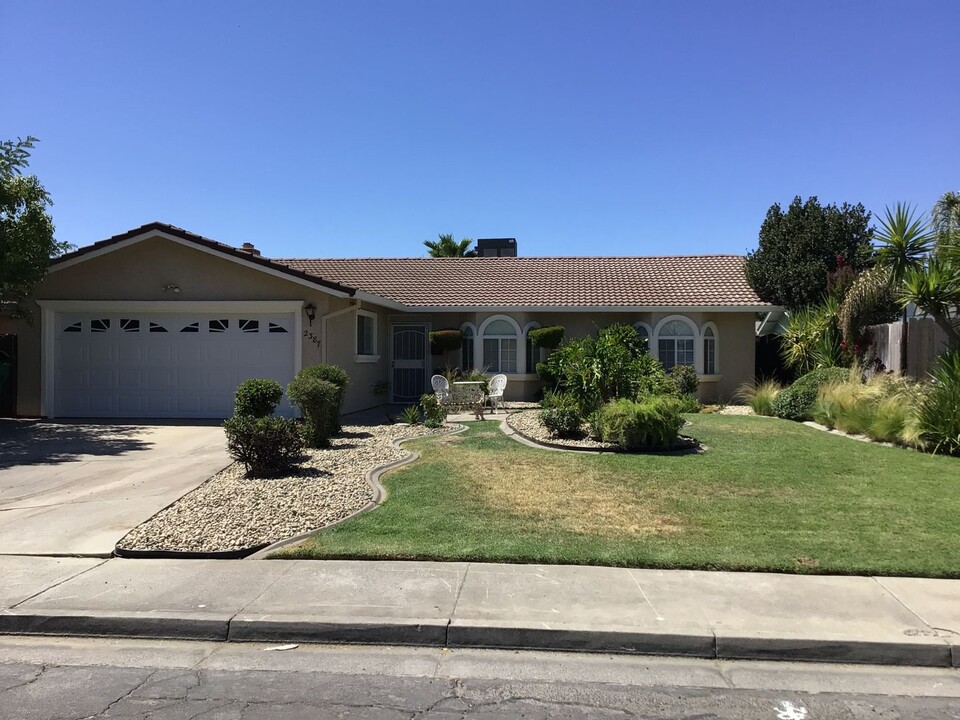 2387 First St in Atwater, CA - Building Photo