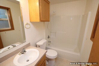 1065 Ridgefield Ct in Stayton, OR - Building Photo - Building Photo