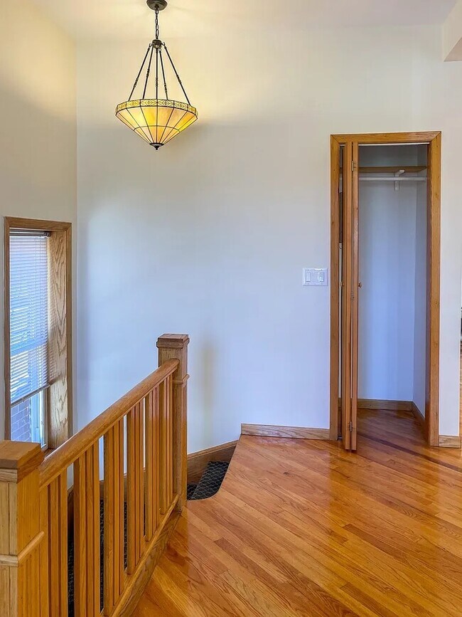 1613 W Berwyn Ave in Chicago, IL - Building Photo - Building Photo