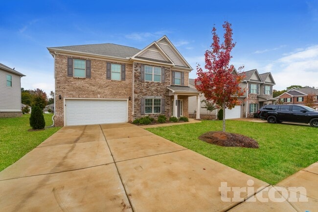 property at 4015 Evelyn View Ct