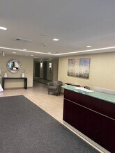 21 Lake St in White Plains, NY - Building Photo - Building Photo