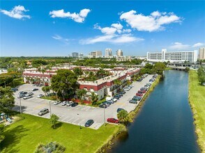 8650 SW 67th Ave in Pinecrest, FL - Building Photo - Building Photo