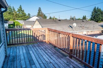 6527 95th St SW in Lakewood, WA - Building Photo - Building Photo