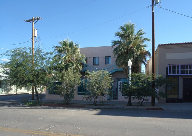 422 E 9th St in Tucson, AZ - Foto de edificio - Building Photo