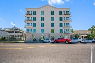 644 3rd Ave S in St. Petersburg, FL - Building Photo - Building Photo