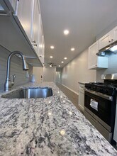 6211 Elmwood Ave in Philadelphia, PA - Foto de edificio - Building Photo