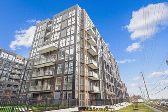 2333 Khalsa Gate in Oakville, ON - Building Photo - Building Photo