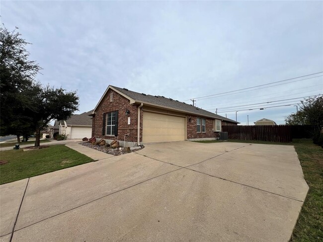 224 Timothy John Dr in Pflugerville, TX - Building Photo - Building Photo