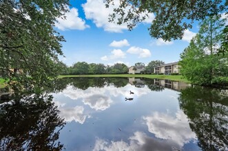 9908 Sweepstakes Ln in Orlando, FL - Foto de edificio - Building Photo