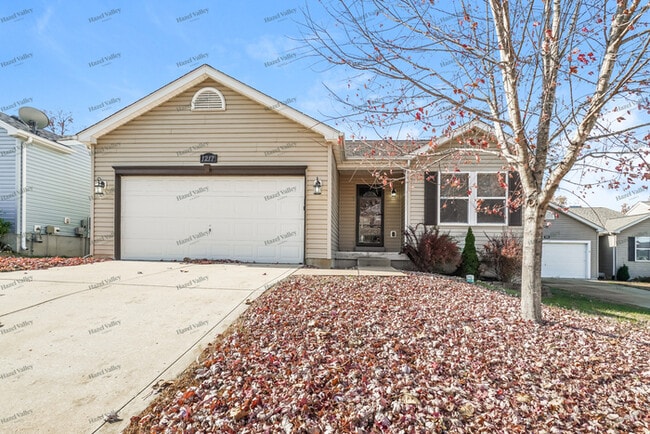 property at 1217 Oakholt Ct