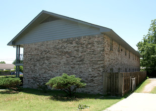 Bethany Park in Bethany, OK - Building Photo - Building Photo