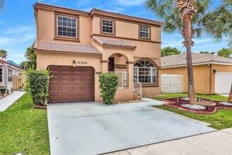 15740 NW 16th Ct in Pembroke Pines, FL - Building Photo - Building Photo
