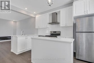 530 Rye Grass Wy in Ottawa, ON - Building Photo - Building Photo