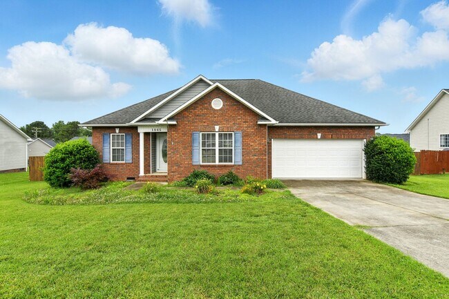 1845 Terrain Dr NW in Conover, NC - Building Photo - Building Photo