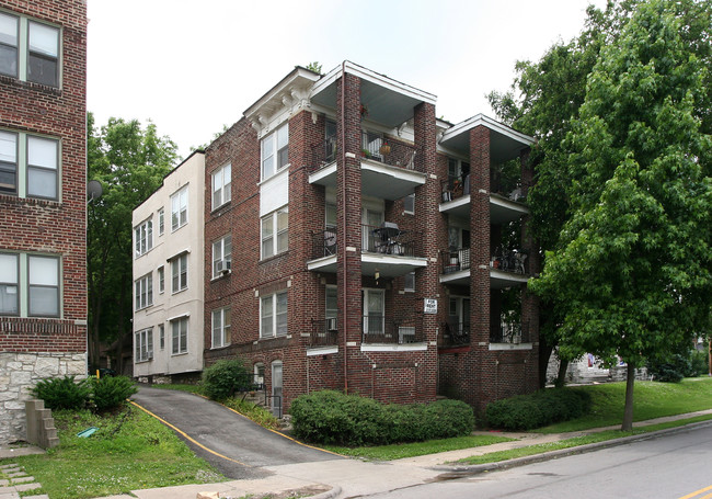 507-509 Valentine Rd in Kansas City, MO - Building Photo - Building Photo