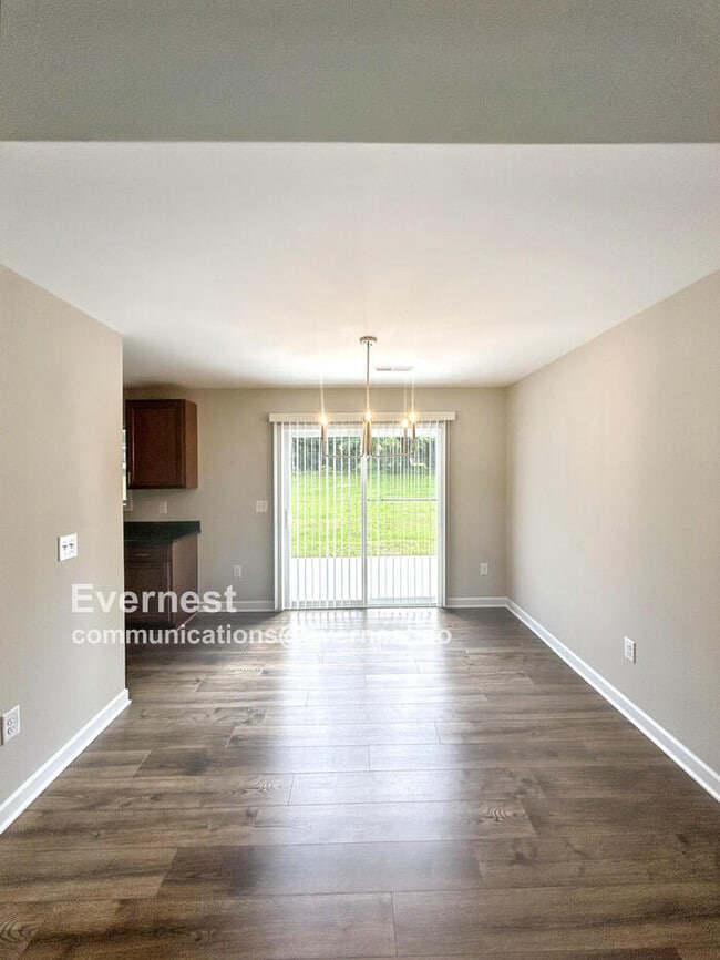 1653 Reynolds Forest Dr in Winston-Salem, NC - Building Photo - Building Photo