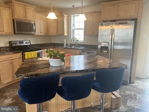 802 Lakeview Dr in Whitacre, VA - Building Photo - Building Photo