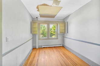 94 Oak St in Waterbury, CT - Building Photo - Building Photo
