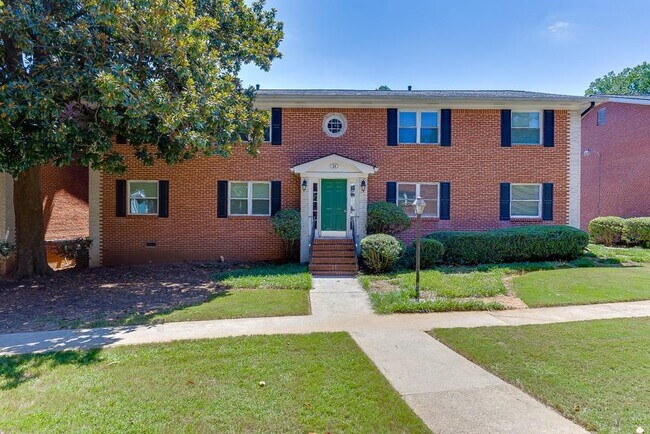 4282 Roswell Rd in Atlanta, GA - Building Photo - Building Photo