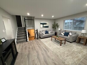 5916 Newcombe Ct in Arvada, CO - Foto de edificio - Building Photo