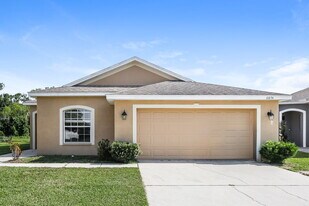 6854 Glenbrook Dr in Lakeland, FL - Building Photo