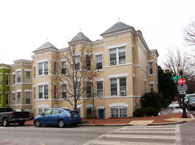 1528-1532 34th St NW Apartments