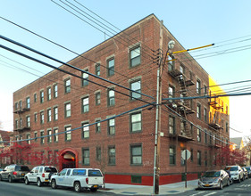 87-17 102nd St in Jamaica, NY - Building Photo - Building Photo