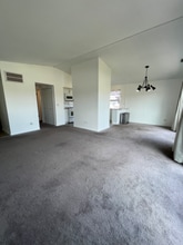 5820 Wilshire Ct in Hanover Park, IL - Building Photo - Building Photo