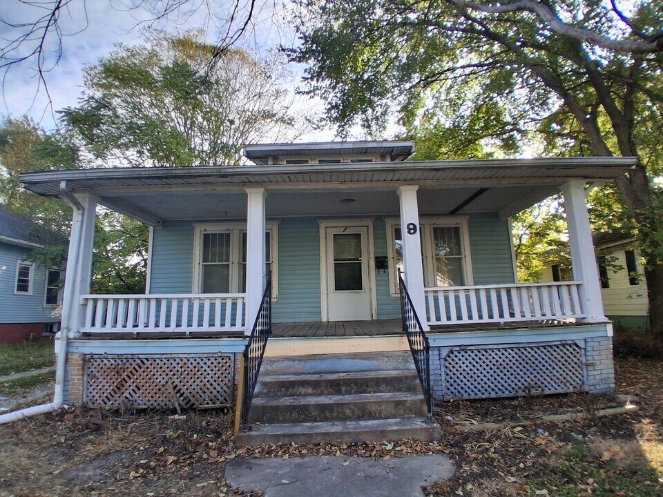 9 State St N in Danville, IL - Building Photo