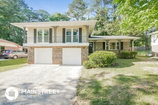 2278 Lanier Pl in Morrow, GA - Building Photo