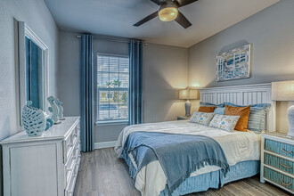 Blue Heron Living in Bradenton, FL - Building Photo - Interior Photo