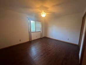 1205 Harmony Ct in Springfield, IL - Building Photo - Building Photo