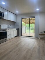 1006 N 14th St in Enid, OK - Building Photo