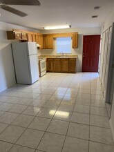 1571 Sam Asbury Ave in Avon Park, FL - Building Photo - Building Photo